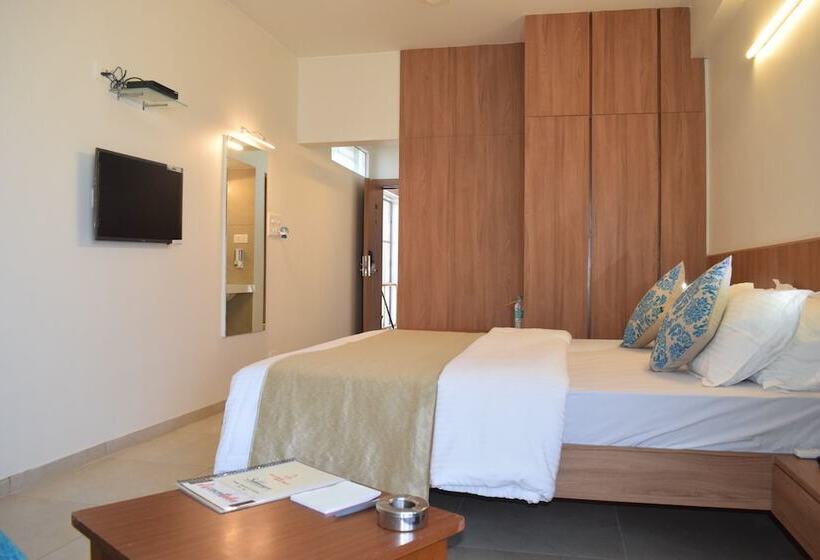 Номер Deluxe, Panchavati Yatri