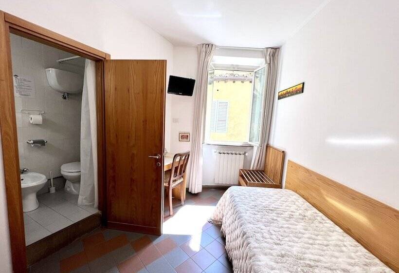 اتاق استاندارد یک نفره, Piccolo Hotel Etruria