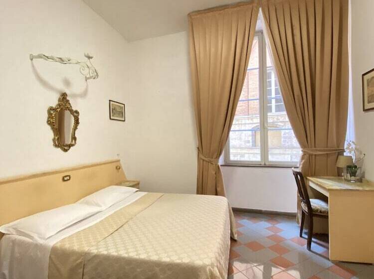 اتاق سوپریور, Piccolo Hotel Etruria