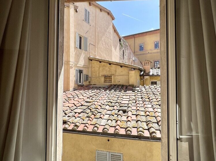 اتاق استاندارد چهار تخته, Piccolo Hotel Etruria