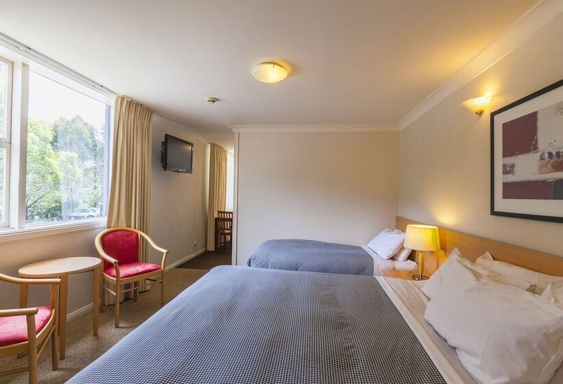 스탠다드 트리플 룸, The Denman Hotel In Thredbo