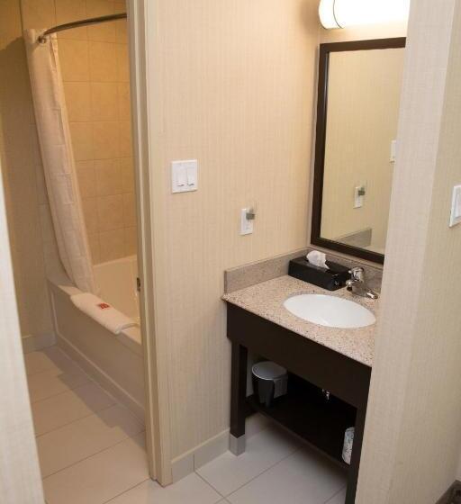 Номер Стандарт 2 Двуспальные Кровати, Econo Lodge