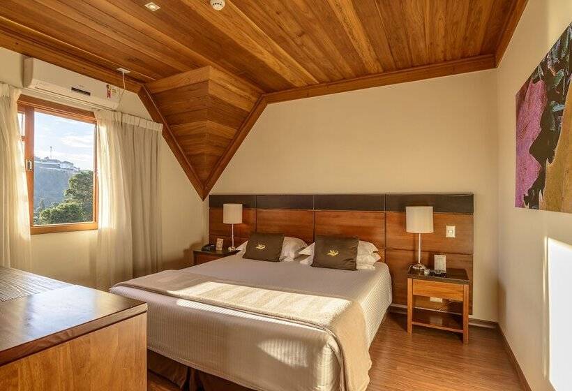 سوئیت پرزیدنت, Le Renard  Campos Do Jordao