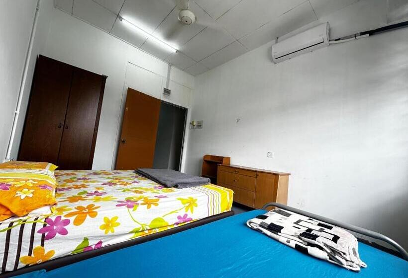 Трехместный Номер Стандарт Совместная Ванная, Jiaxin Dormitory   Puteri Wangsa 家馨旅舍