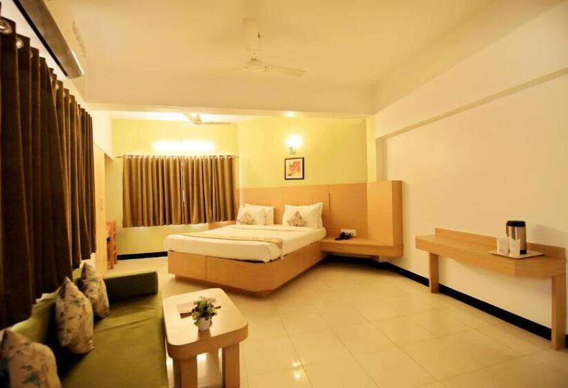 Quarto Deluxe, Ashish Palace