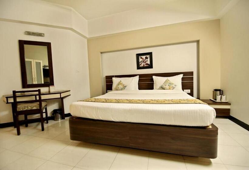 Quarto Superior, Ashish Palace