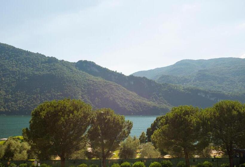 Номер Стандарт Вид на Озеро, Park Hotel Abbadia