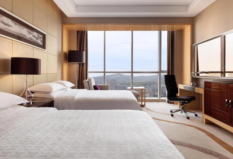 Номер Deluxe, Sheraton Zhenjiang