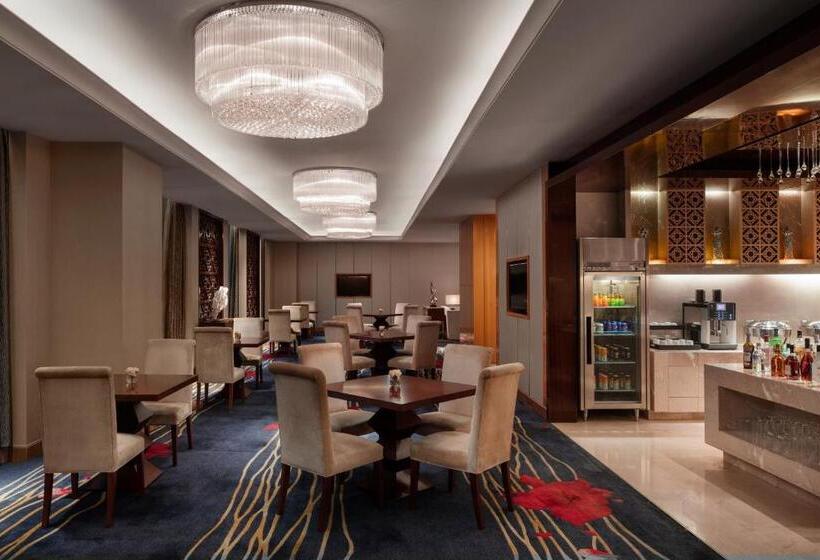 Люкс Повышенной Комфортности, Sheraton Zhenjiang