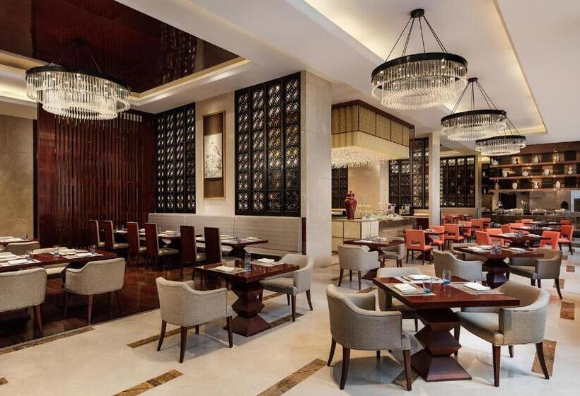 Номер Deluxe Кровать Кинг, Sheraton Zhenjiang