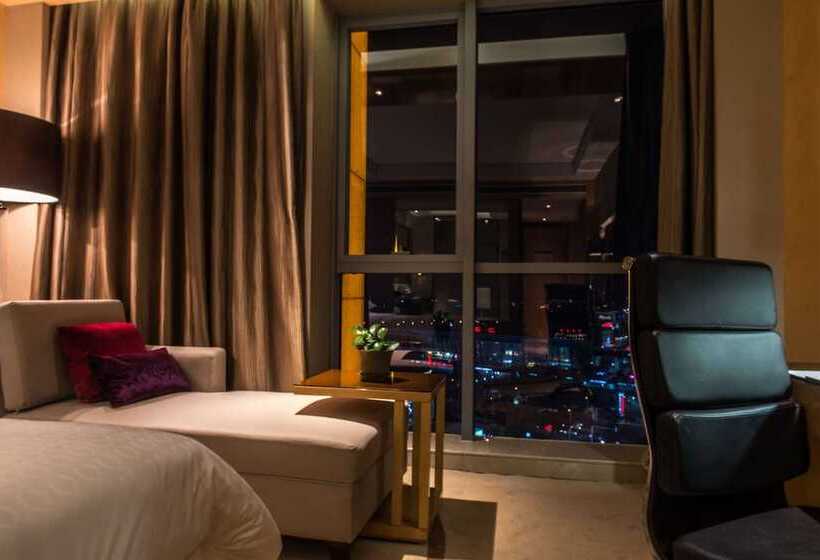 Номер Клуб, Sheraton Zhenjiang