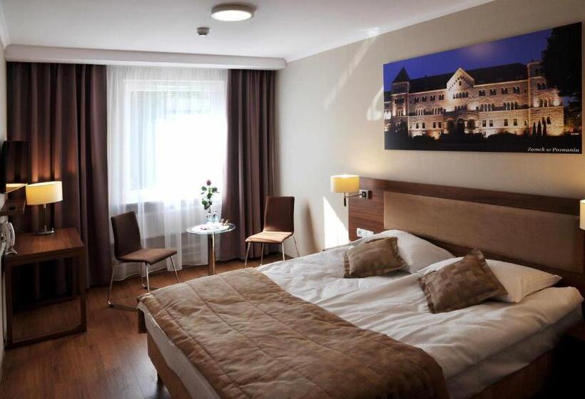 اتاق لوکس با تخت بزرگ, Topaz Poznań Centrum