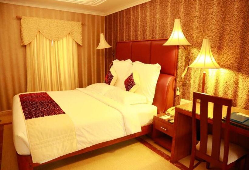 Suite with Pool, Saj Earth Resort & Convention Center , Kochi