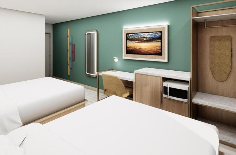 Номер Стандарт 2 Двуспальные Кровати, The Vibes Hotel, Trademark Collection By Wyndham