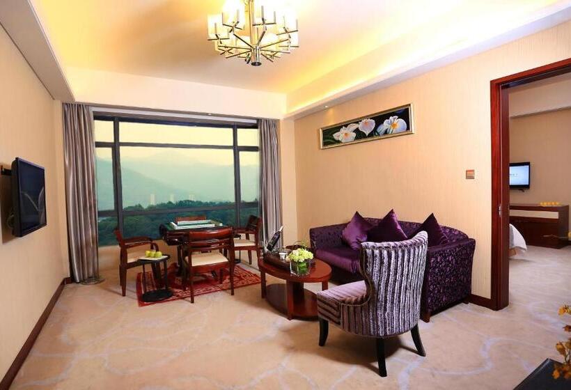 Люкс Кровать Кинг, Ramada Longyan