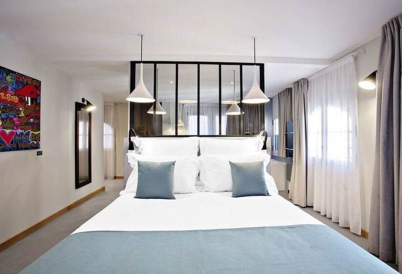 اتاق لوکس, Logis Hôtel Villa Du Taur