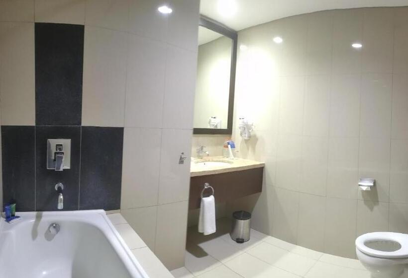 Полулюкс, Aston Purwokerto Hotel & Conference Center