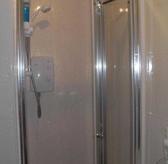 Quarto Familiar, Beeches