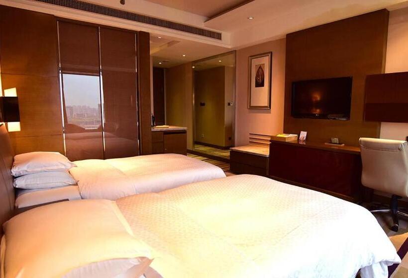 Номер Executive, The Qube Hotel Yangzhou