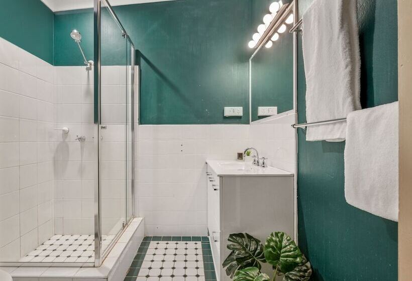 Номер Премиум, Echo Point Discovery Motel
