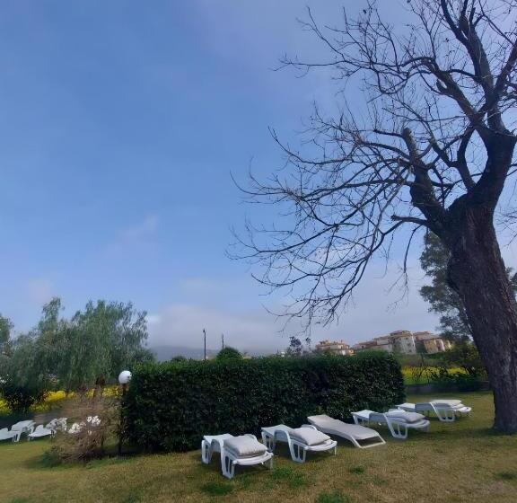 شقة غرفة واحدة, Villa Nadira
