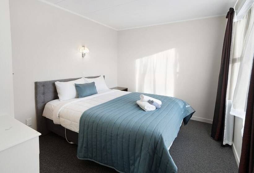 Люкс Семейный 2 Спальни, Asure Oakleigh Motel