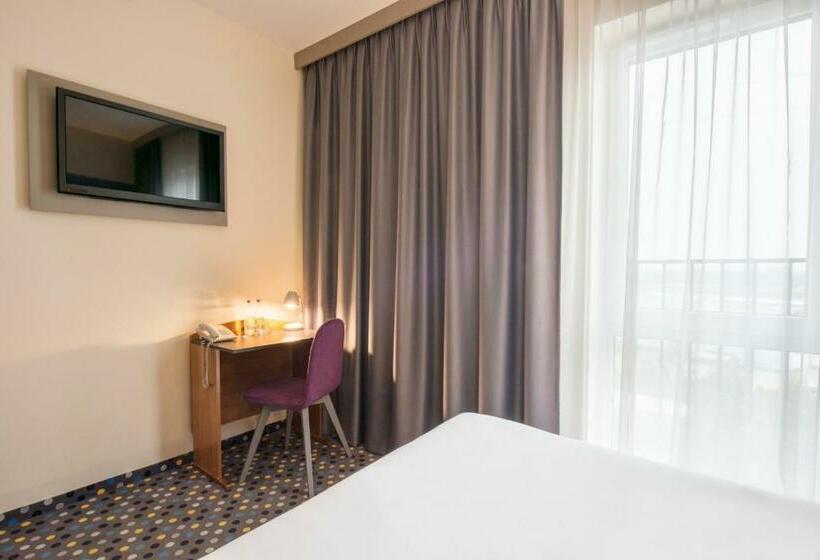 スタンダードルーム, Ibis Styles Warszawa West