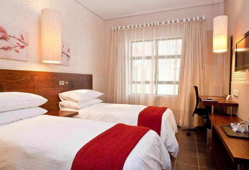 Классический Номер, Peermont Metcourt At Umfolozi Empangeni