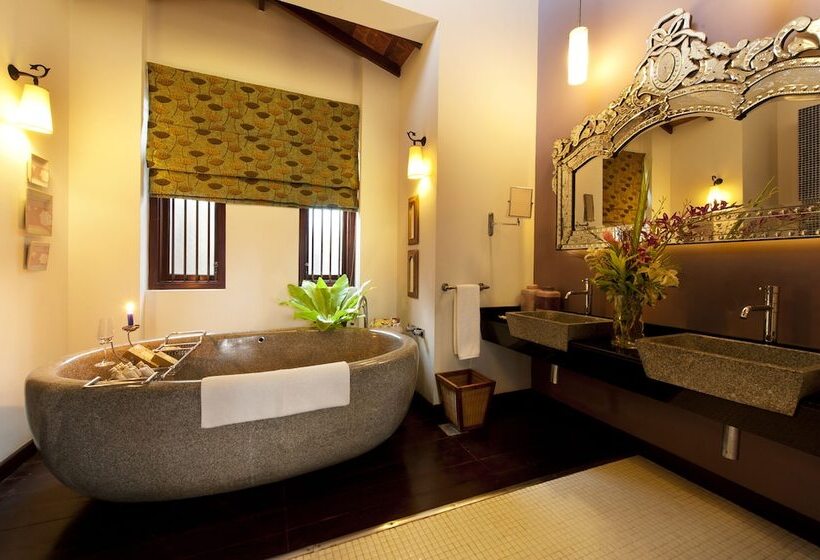 سوییت, Reef Villa