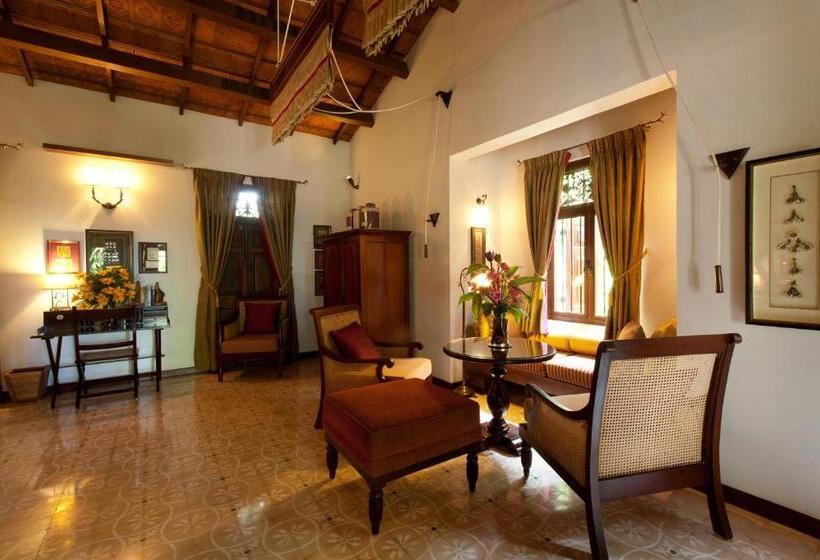سوییت با چشم‌انداز دریا, Reef Villa