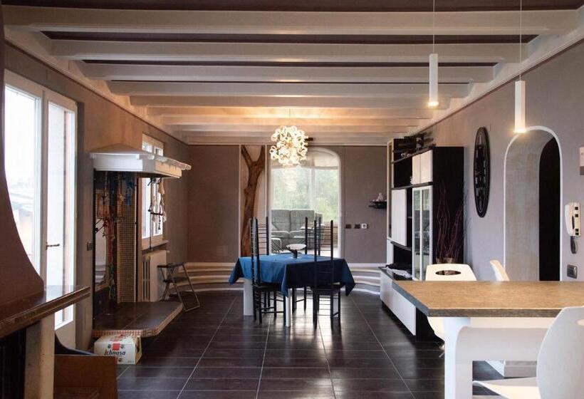 اتاق خانوادگی, Guesthouse Villa Tamas