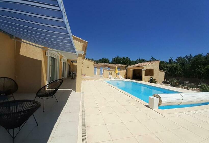 Номер Стандарт Вид на Бассейн, Chambres D Hãƒæ’ã‚â´tes Dans Authentique Mas Avec Piscine En Provence