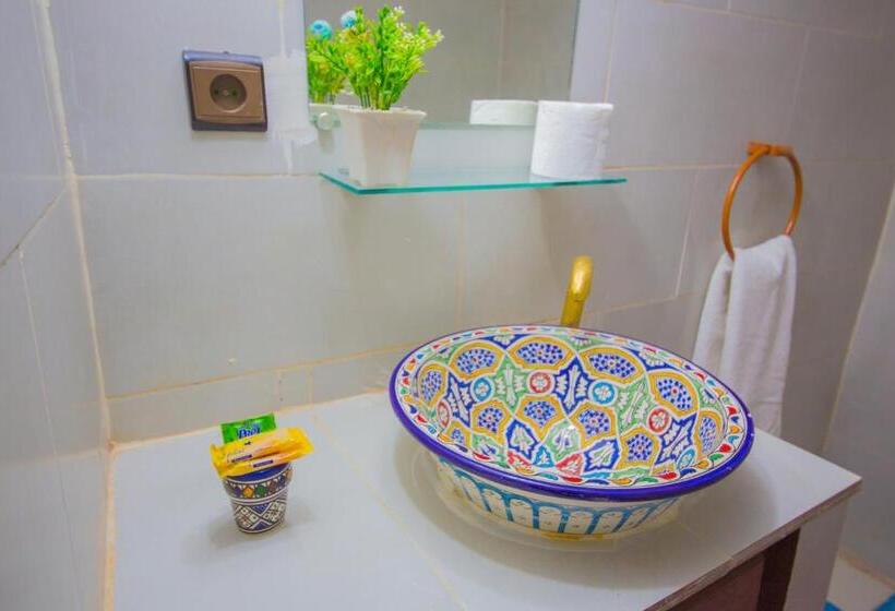 اتاق خانوادگی, Riad Fes Basma