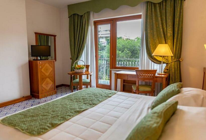 Номер Стандарт с Террасой, Hotiday Room Collection   Sorrento