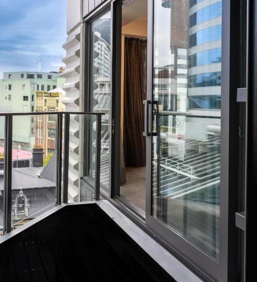 Апартаменты Премиум 1 Спальня, Boulcott Suites