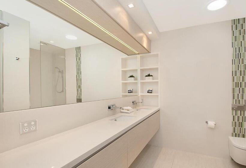 Апартаменты 3 Спальни, Offshore Noosa Resort