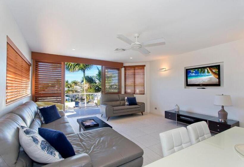 Апартаменты 3 Спальни, Offshore Noosa Resort