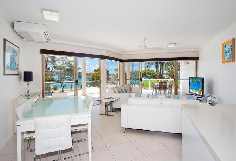 Апартаменты 3 Спальни, Offshore Noosa Resort