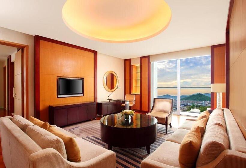 Люкс Executive Кровать Кинг, Sheraton Zhoushan