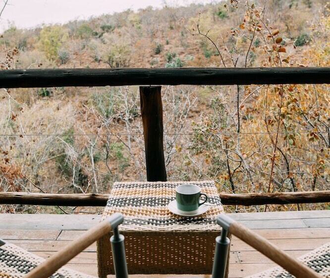 Deluxe люкс с видом, Tshwene Lodge