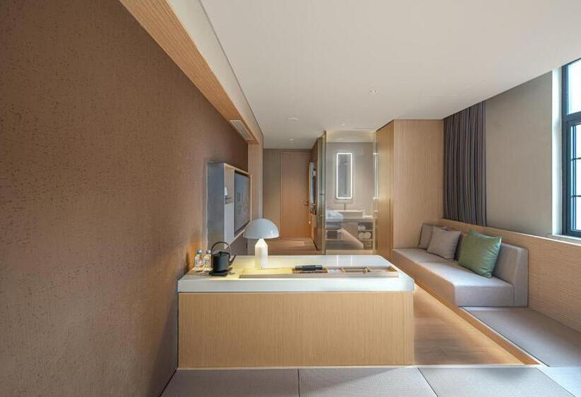 Номер Deluxe, Andi Townscape Wuhan