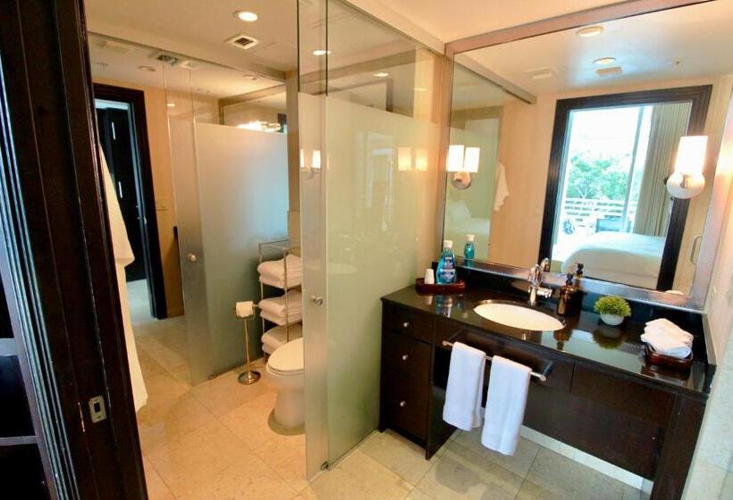 Люкс Кровать Кинг, Boutique Suites 3 Min Walk To Beach
