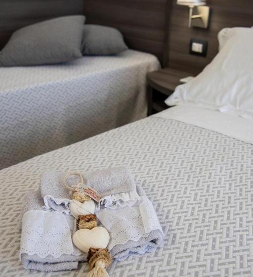 Triple Room Sea View, Il Mare Di Giulia