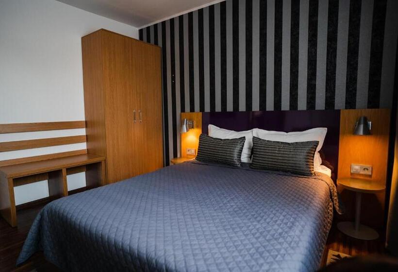 اتاق لوکس, Vila Ranya   Adults Only