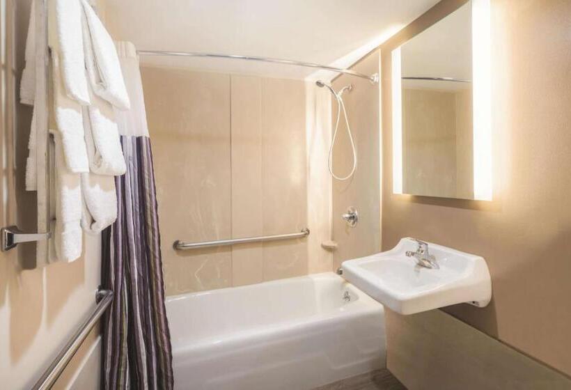 Номер Стандарт 2 Двуспальные Кровати, La Quinta By Wyndham Brooklyn Downtown