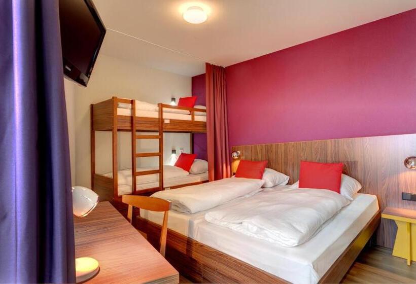 اتاق استاندارد چهار تخته, Meininger Hotel Frankfurt Main / Airport