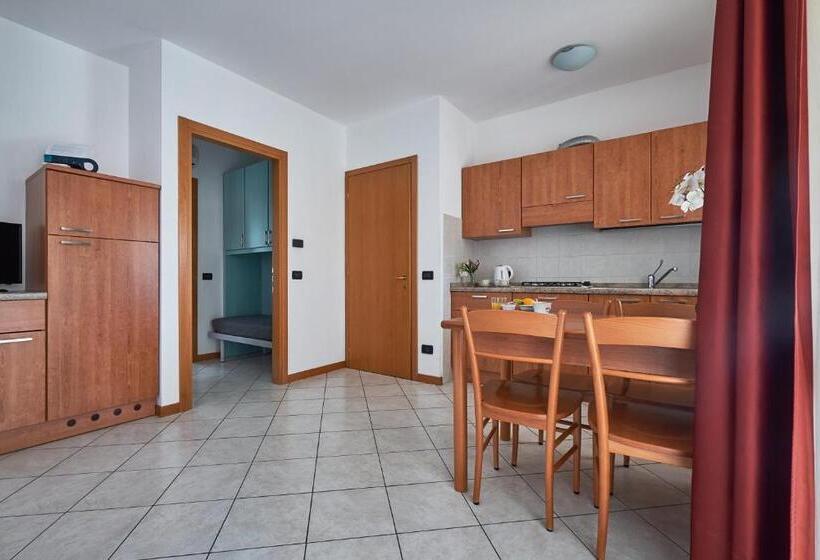 Apartamento 1 Dormitório, Villaggio Turistico Lugana Marina