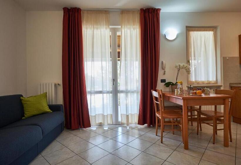 Apartamento 1 Dormitório, Villaggio Turistico Lugana Marina
