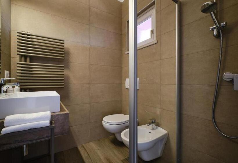 Apartamento Superior 1 Dormitório, Villaggio Turistico Lugana Marina