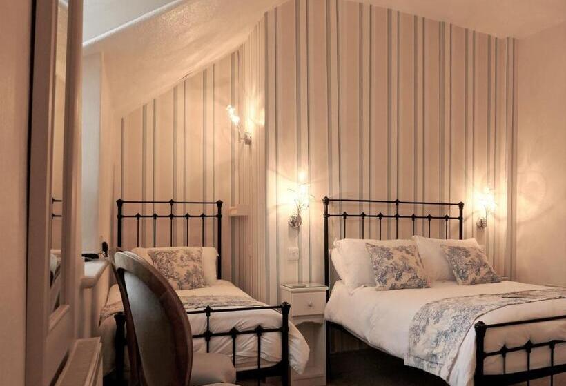 Семейный Номер, 2 Cambridge Villas